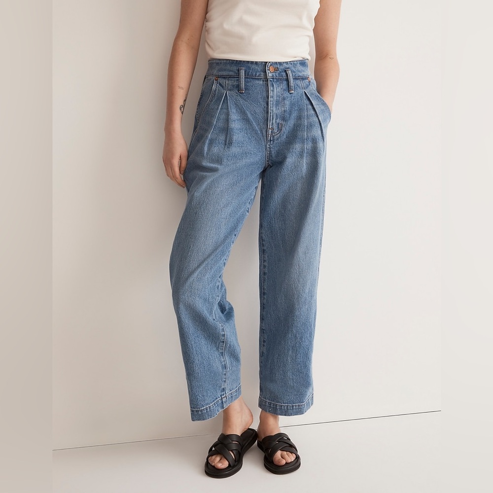 The Perfect Vintage Wide-Leg Crop Jean, Birchford Wash: Pleated Edition, 28, NWT